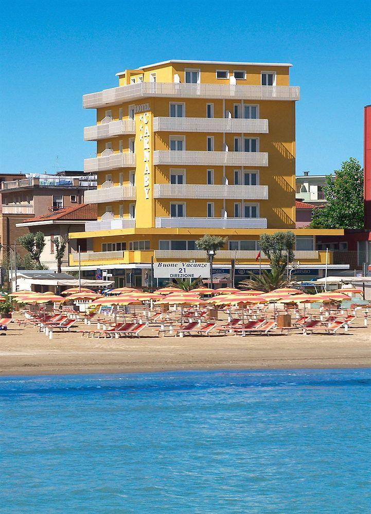 Hotel Carnaby ريميني المظهر الخارجي الصورة